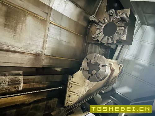 出售:2018年安阳AD55高精度数控斜身车床,回转直径1050mm,加工长度3850mm.