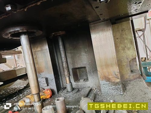 出售:中捷6111b镗床,在位使用中