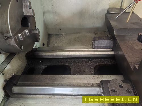 出售:沈阳CAK50186数控车床，加工长度2米，发那科系统。