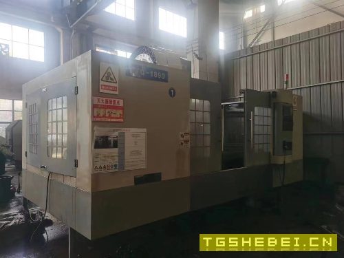 鼎泰1890加工中心,BT50主轴,24把刀库,法纳克系统,.