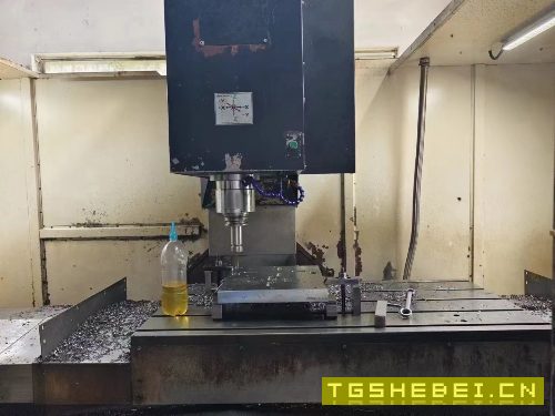 良将1370俩线一硬，BT50主轴