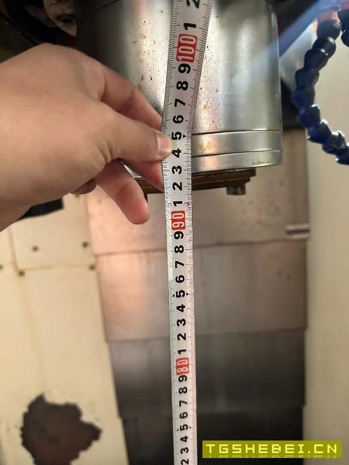 武汉华佑重型1060加工中心，新代21A系统，三轴线.