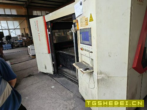 2019年深圳大鹏3000瓦6020激光切割机,交换工作台双台.