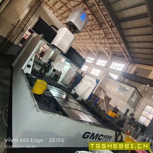 南通乔威数控龙门加工中心在位出售，2.8米X4米，2023年8月.安装少用，带角.