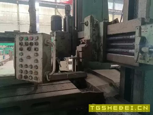 出售青岛永立26米龙门刨铣,在位