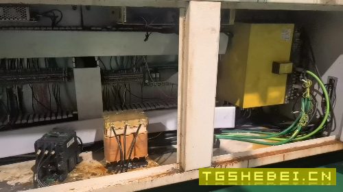 哈弛4500型材加工中心,BT40主轴12000转,发那科MD系统,2015年,精度一个.