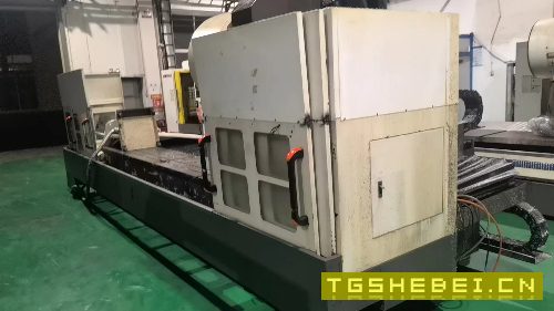 哈弛4500型材加工中心,BT40主轴12000转,发那科MD系统,2015年,精度一个.