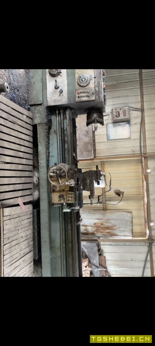 09年兰州61804米车床,带中心架跟刀架。