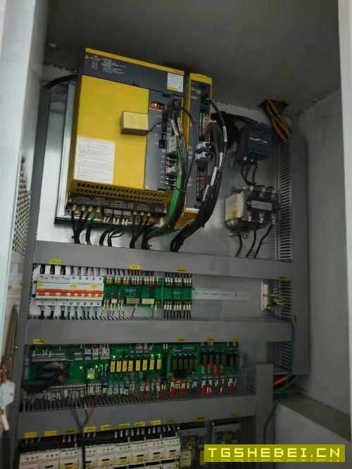 汉工1580加工中心、带中心出水,两线一硬,新款发那科.