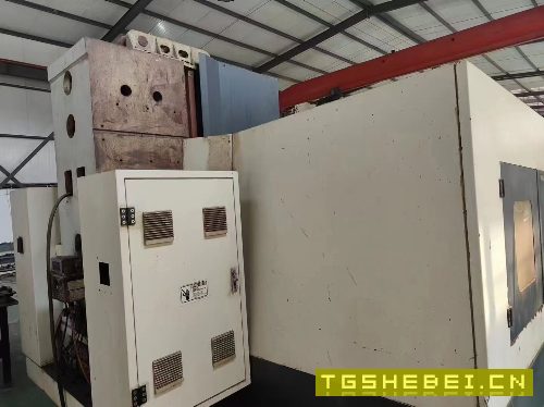 1580数控铣一台,850数控铣2台。三台打包价格便宜。
