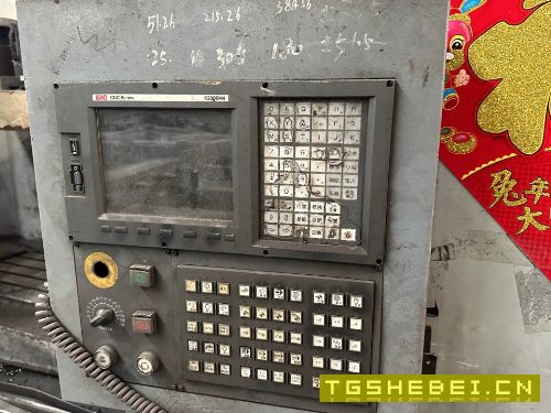 鲁南一台715，一台716数控铣，凯恩帝系统。