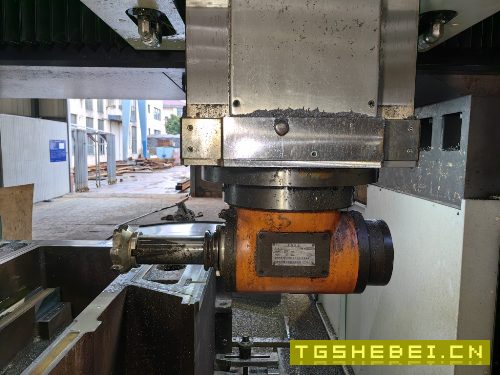 海天GRU32IIx50重型龙门加工中心