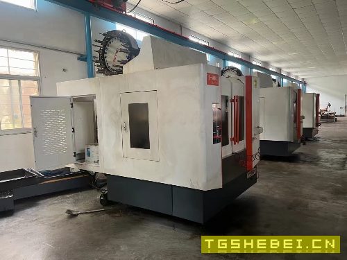 同款四台500卧式加工中心,BT40主轴,三轴线轨,主轴8.