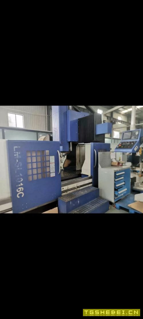 仕兴鸿1016龙门加工中心出售,2020年。