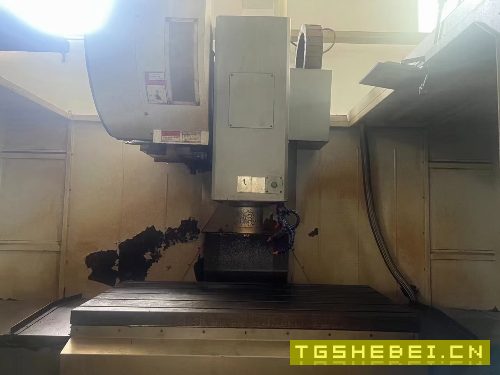 少用1370加工中心,BT50主轴,带刀库,价格不贵