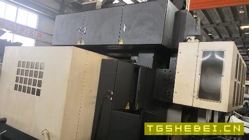 协鸿2150数控龙门,三菱系统,带刀库。