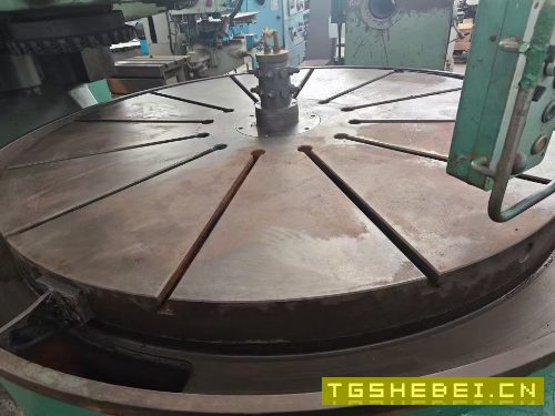 清库处理出售北京一机94年产X3016/1圆台铣床,基本未.
