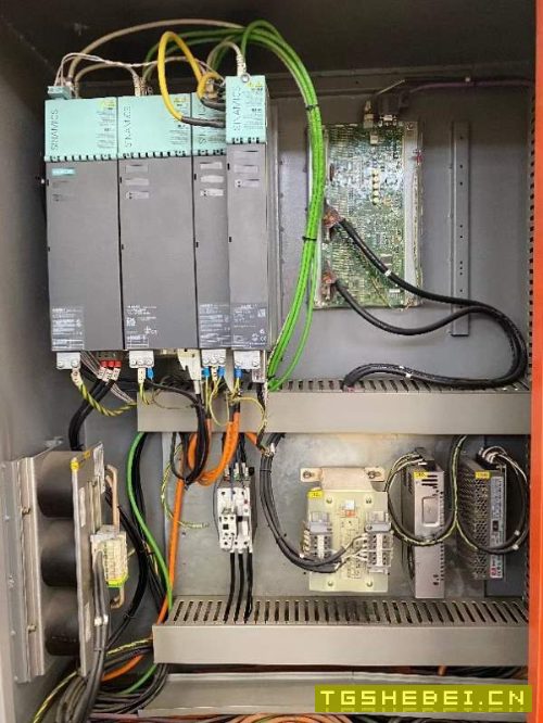 2009年杭州丽伟V20i立加，西门子系统，工作台mm，三轴.