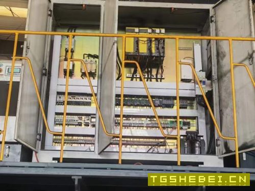 在位出售一台2020年重型南通航智2/4米数控龙门加工中.