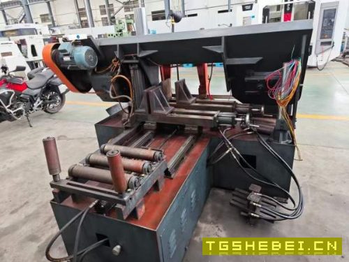 出售2012年浙江得力GZK4240数控锯,安装少用,完好,.