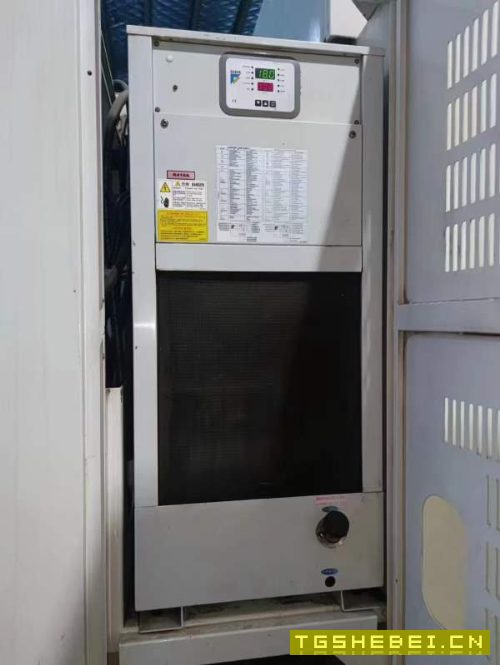 刚刚买下一台台湾崎发400双工位卧加、年代2017-11月卧.