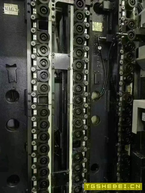 还剩后1台韩国斗山HP4000卧式加工中心,系统法纳克31i.