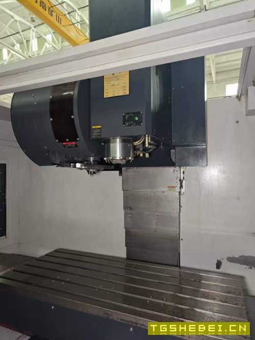 后两台台湾丽伟V-50L立加,BT40大主轴直径190,主电机.