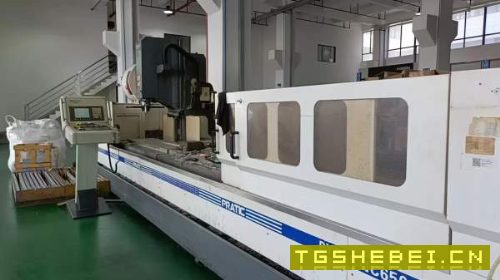 普拉迪6500型材加工中心,BT40主轴12000转,24把刀臂.