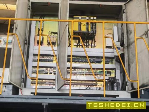 在位出售一台2020年重型南通2/4米数控龙门加工中心、.