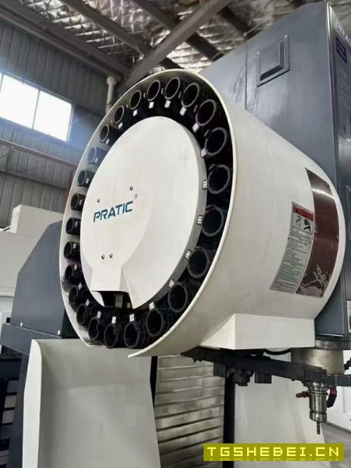 普拉迪PYC2500型材机,铸件床身,BT40主轴,法兰克plu.