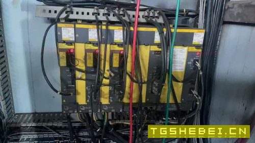 海天HTM-100H卧式加工中心!!双工位