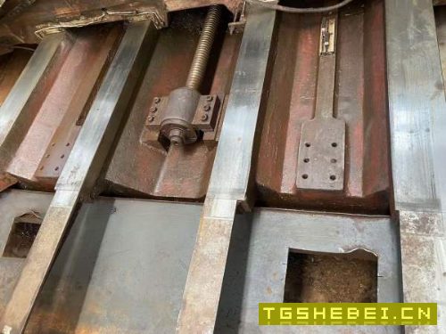 普什1890加工中心,三轴硬规bt50主轴,导轨镜面,发那.