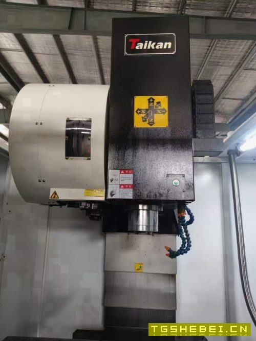 经台典群T-10L加工中心线两一硬导轨,BT40主轴8000转.