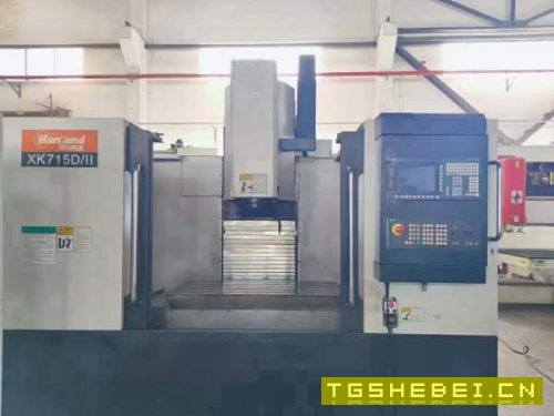 两台汉川715D数控铣、一台发那科MF系统、一台西门子82.