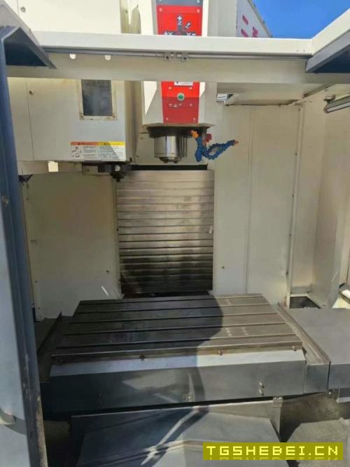 台群856S加工中心,发那科系统,BT40主轴12000转直联.