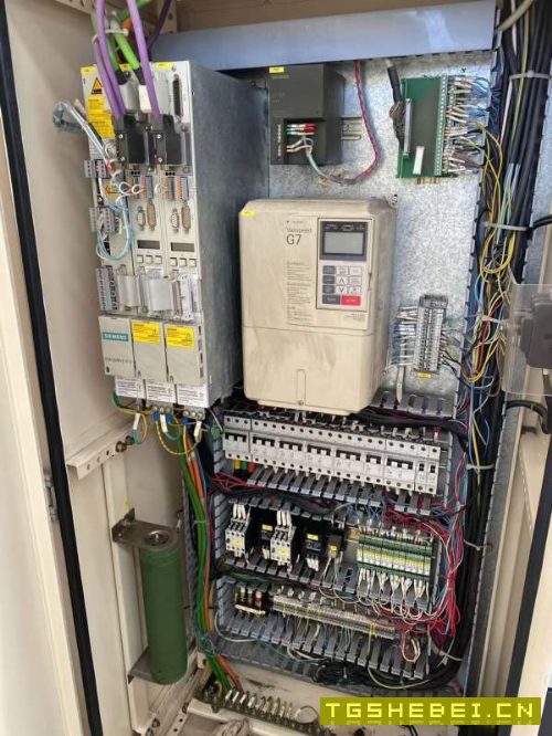 出售两台北一XKA714F，XKA714A，05年产，一台法拉克MC.