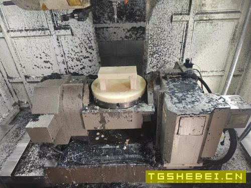 在位出售上海用勇硕1160新代系统带台湾欧朗德400五轴