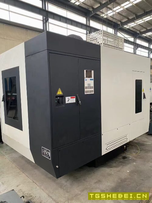 2018年永华1060加工中心,三线轨,bt40主轴8000转,发.