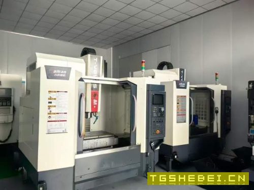款同4台台群T-V856S式立加工中心系统:三菱M80主轴:TB.