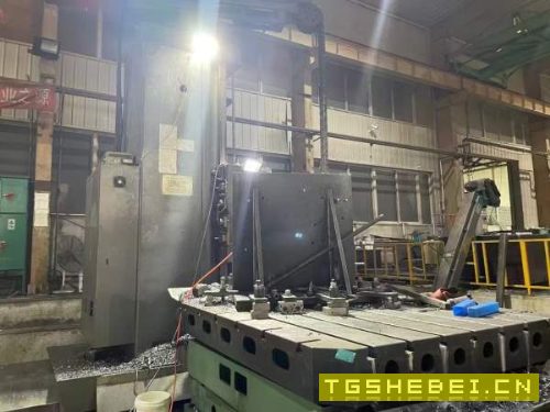 芜湖日升TJK6913数控落地镗铣床,行程26米,发格系统.