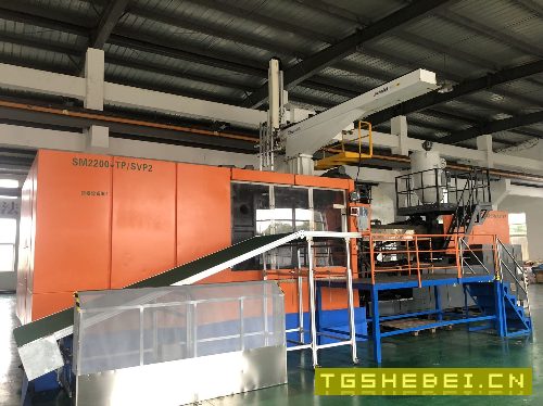 在位出售震雄2200吨注塑机出胶14KG便宜处理