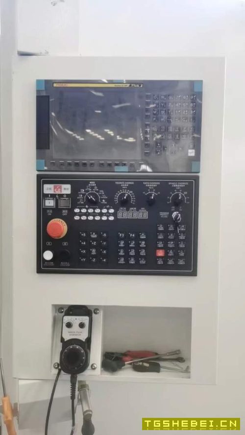 精品正权1370现货一台,三线滚柱6滑块,Y四轨,重型机.