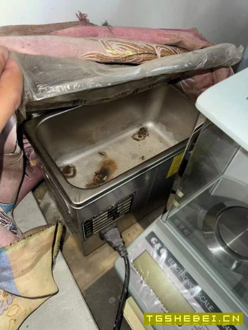 几台小仪器罗根颗粒计数器,天平,超声波,干燥箱,硬.
