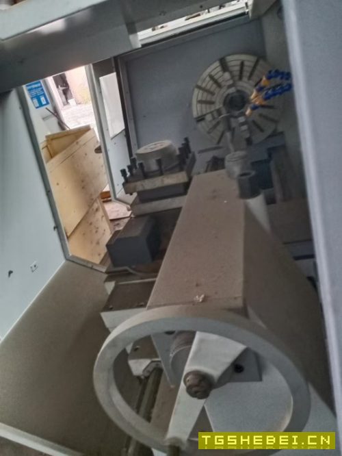丹东华骏6180数控车