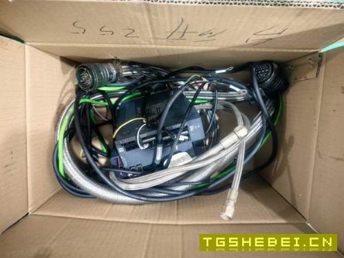 新到一套台湾台研255四轴,配发那科三菱M7080系统,中.