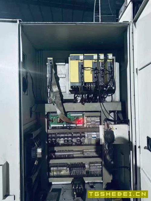 友佳VB-825A(1680)加工中心发那克MD系统,全套阿尔.