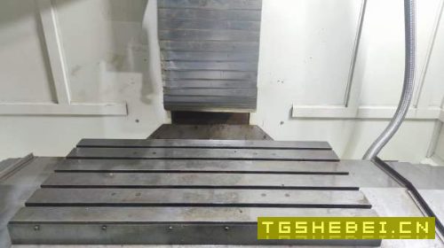 新到同款两台2020年雅力士850加工中心,三菱M80系统,.