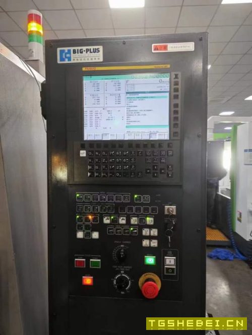 日本津上VA4高速加工中心,同款2台,BT40主轴,10000.
