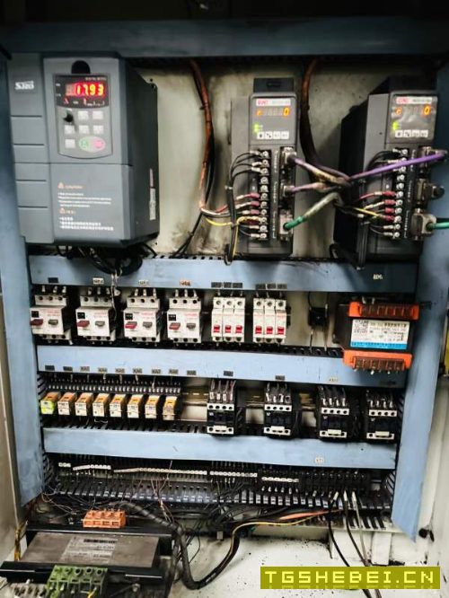 重型金汤6163/1000数控车一台,凯恩帝1000总线系统,.