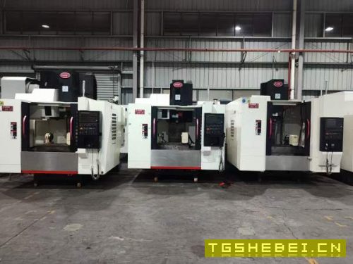还有3台2021年乔峰VH85重型加工中心,发那科MF